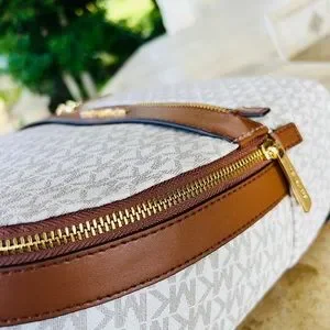 Michael Kors | Bags | Michael Kors Kenly Md Signature  display picture 1